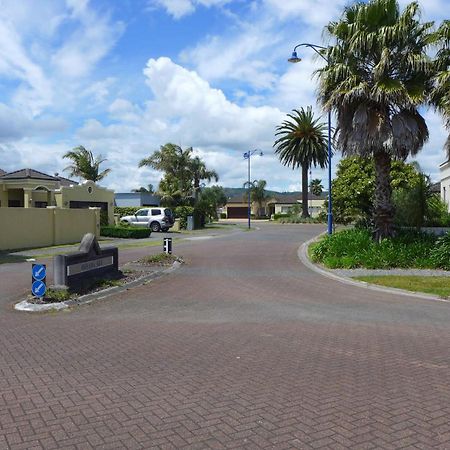 Tuscan Retreat Bed & Breakfast - Adults Only Bed and Breakfast Papamoa Eksteriør billede
