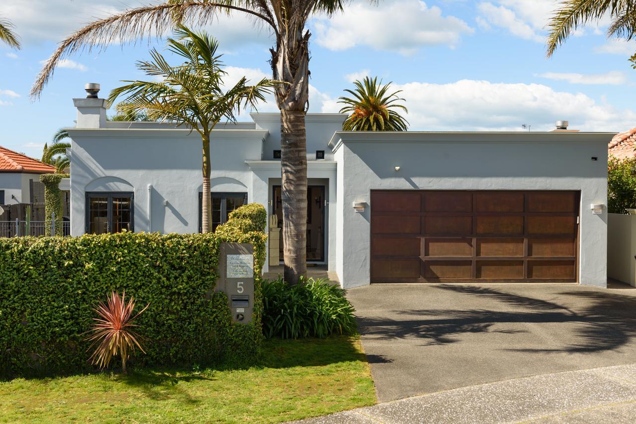 Tuscan Retreat Bed & Breakfast - Adults Only Bed and Breakfast Papamoa Eksteriør billede